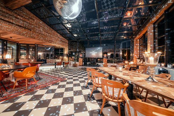 Save the Date & save 30 %